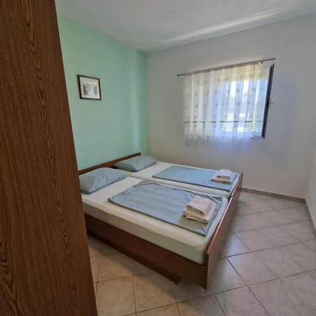 Dana - One Bedroom 2 Srima