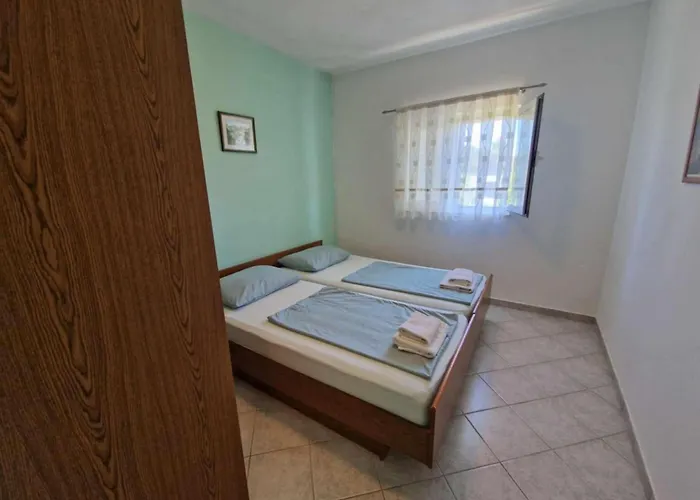 Dana - One Bedroom 2 Srima