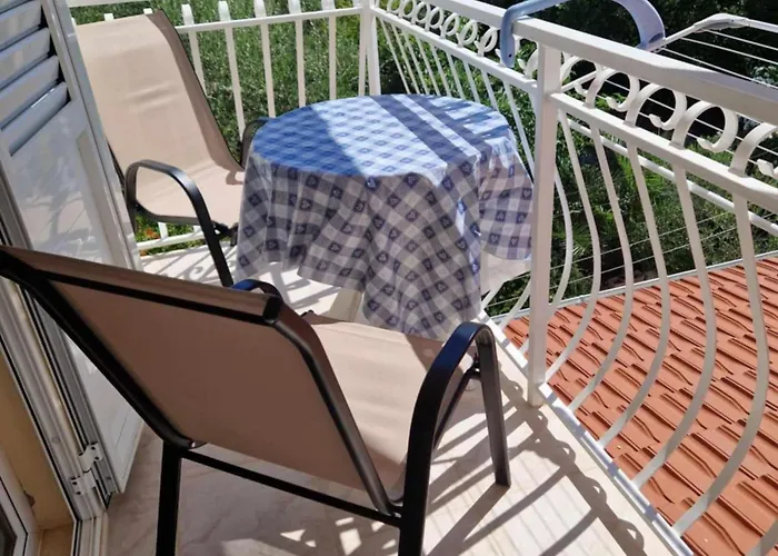 Dana - One Bedroom 2 Apartman *