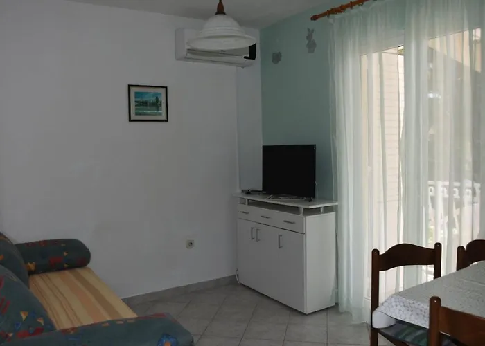 Dana - One Bedroom 2 * Srima